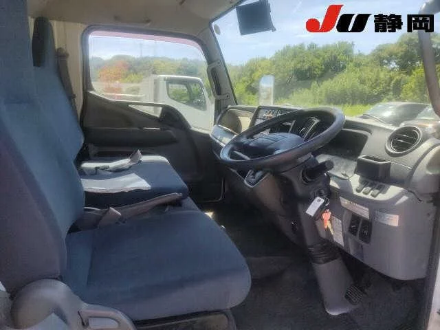 Mitsubishi Fuso Canter  с аукциона в Японии