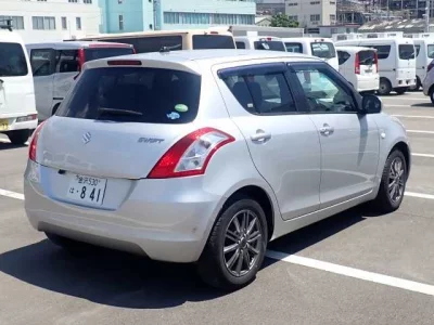 SUZUKI SWIFT