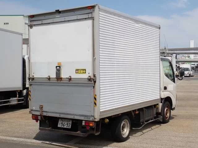 Toyota Dyna  с аукциона в Японии