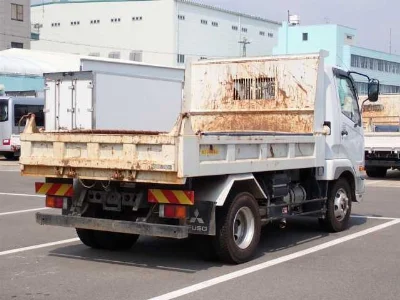 MITSUBISHI FUSO FIGHTER