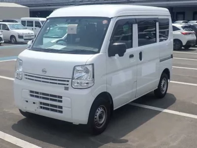 NISSAN CLIPPER VAN