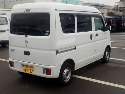 NISSAN CLIPPER VAN