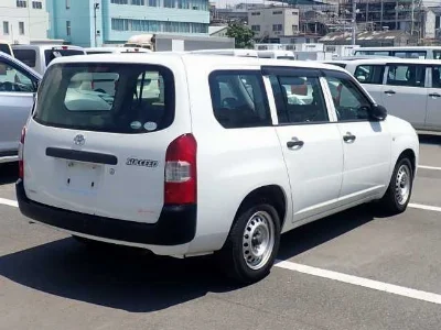 TOYOTA SUCCEED