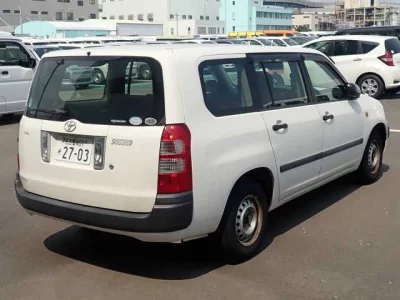 TOYOTA SUCCEED