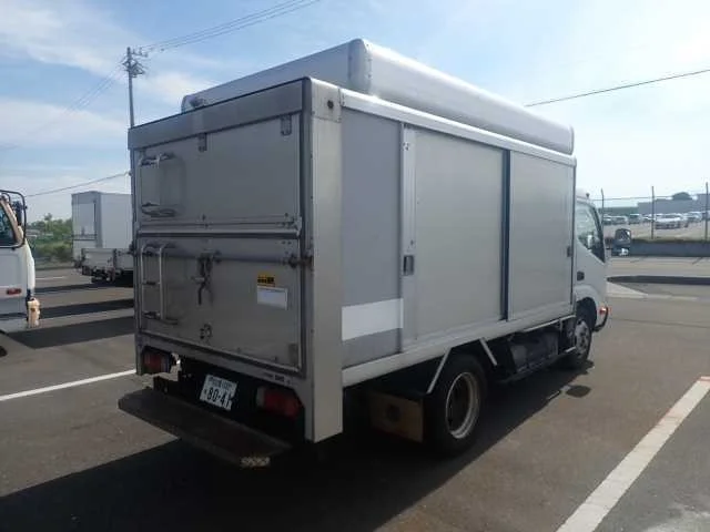 Hino Dutro  с аукциона в Японии