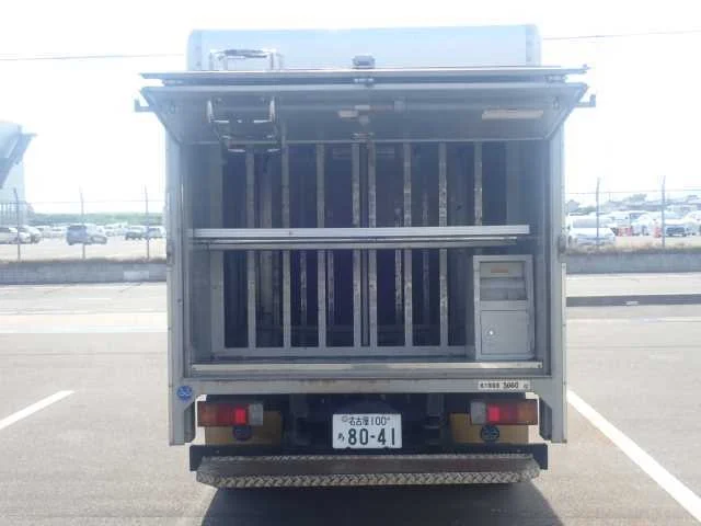 Hino Dutro  с аукциона в Японии