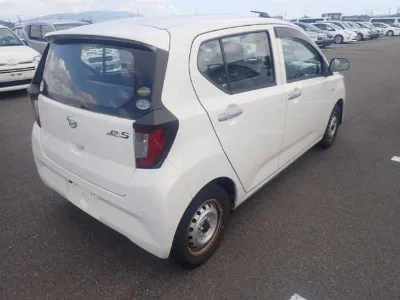 Daihatsu MIRA E S