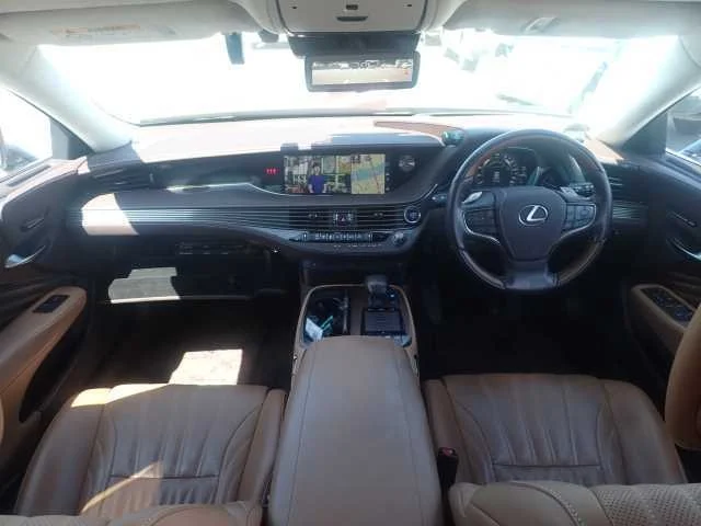 Lexus LS500h  с аукциона в Японии