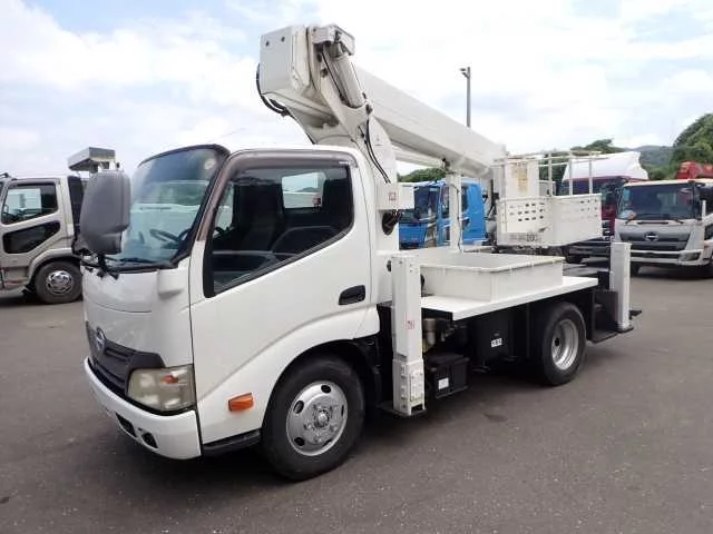 Hino Dutro  с аукциона в Японии