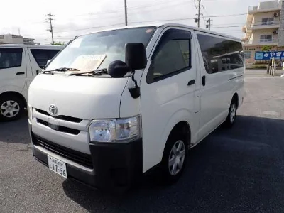 Toyota HiAce Van