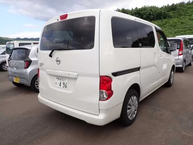 Nissan NV200  с аукциона в Японии