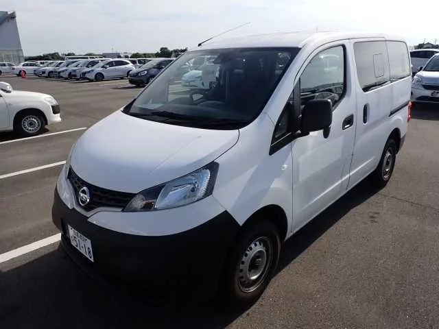 Nissan NV200  с аукциона в Японии