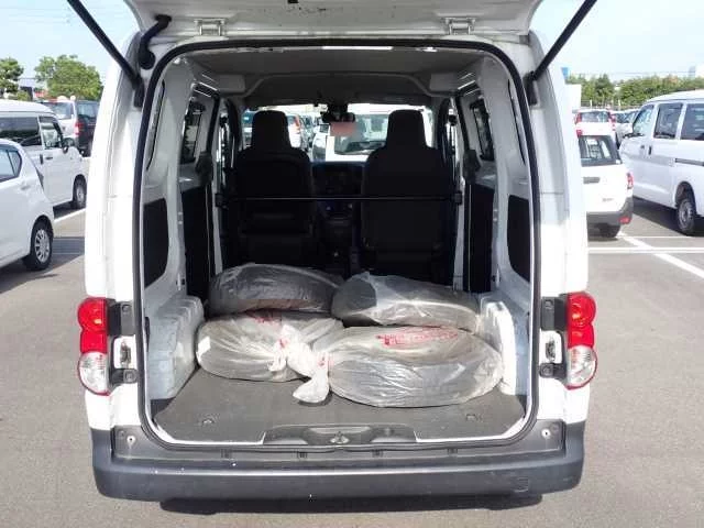 Nissan NV200  с аукциона в Японии
