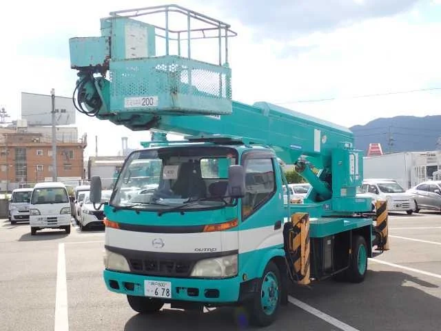 Hino Dutro  с аукциона в Японии