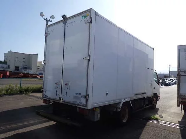 Toyota Dyna  с аукциона в Японии