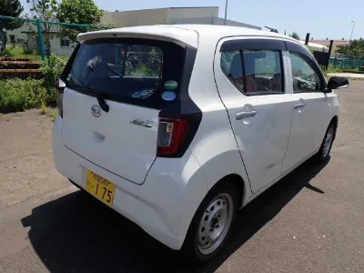 Daihatsu MIRA E S