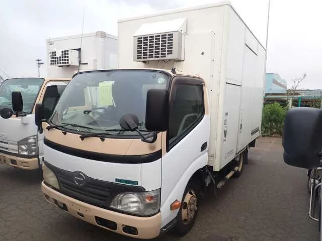 Hino Dutro  с аукциона в Японии