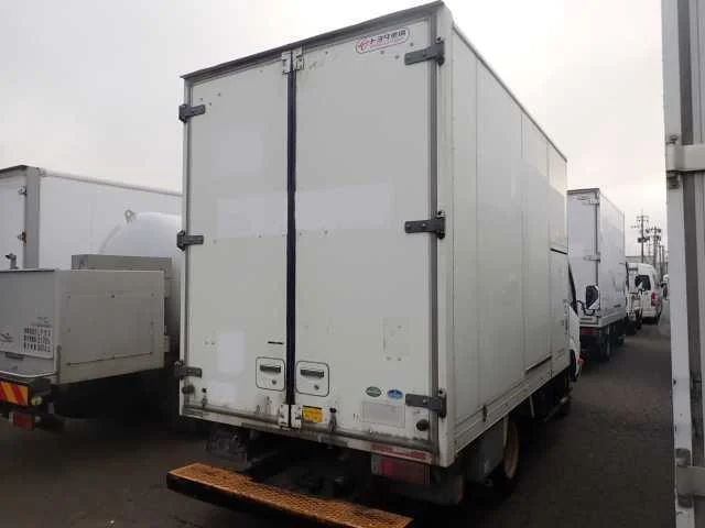 Hino Dutro  с аукциона в Японии