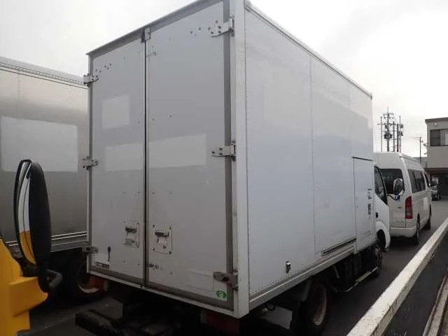 Toyota Dyna  с аукциона в Японии
