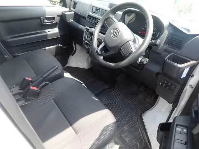 Daihatsu Hijet Cargo  с аукциона в Японии