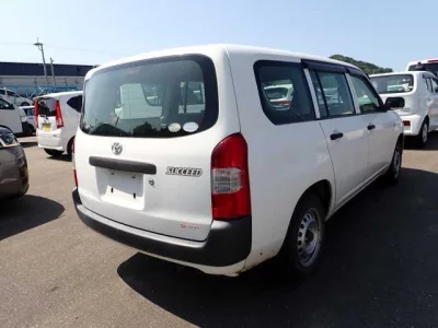 Toyota Succeed