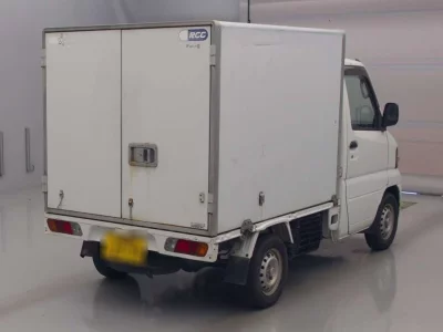 NISSAN CLIPPER TRUCK