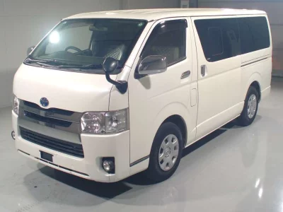 TOYOTA REGIUS VAN