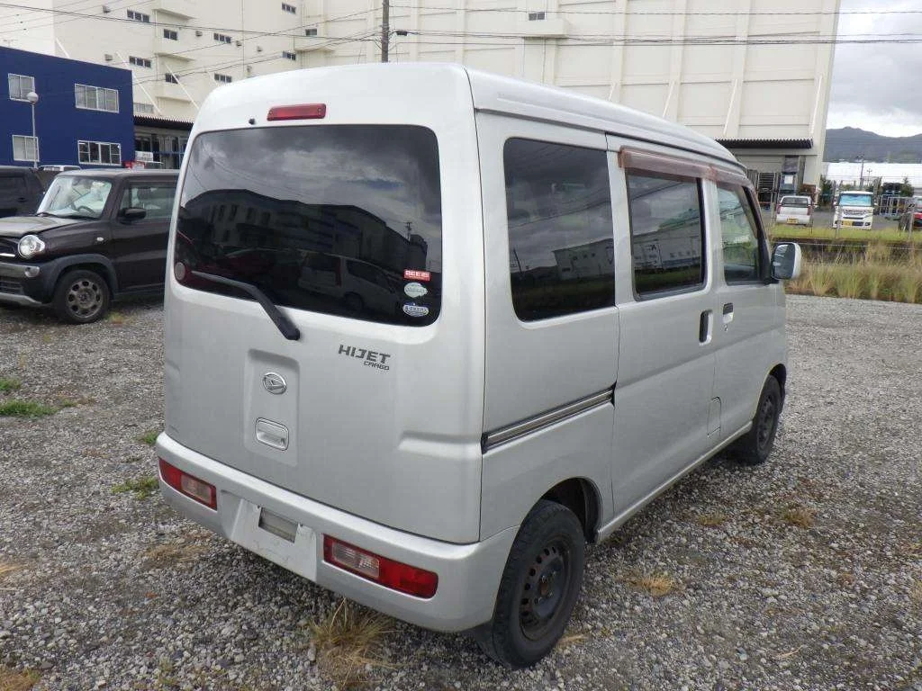 Daihatsu Hijet Cargo  с аукциона в Японии