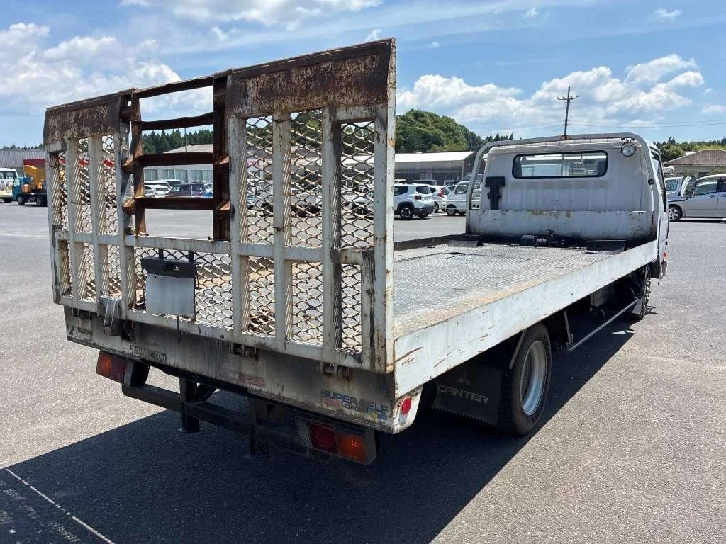Mitsubishi Fuso Canter  с аукциона в Японии