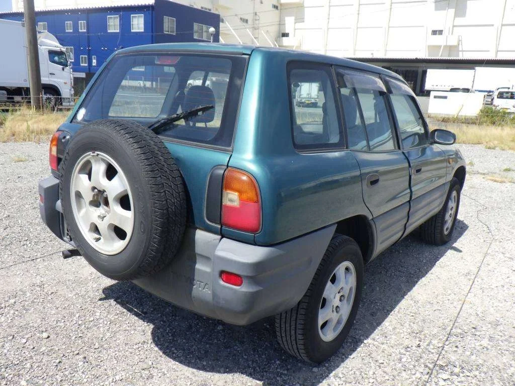 Toyota RAV4  с аукциона в Японии