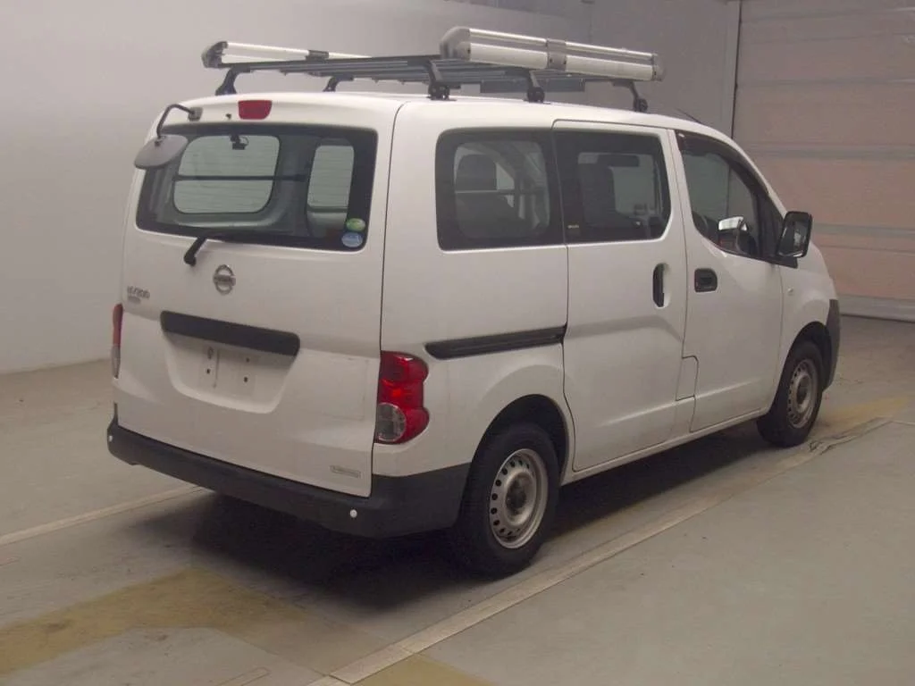 Nissan NV200  с аукциона в Японии