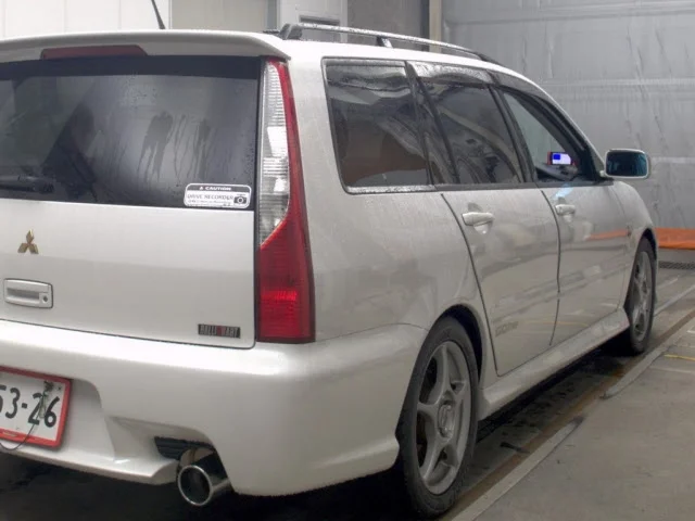 Mitsubishi Lancer  с аукциона в Японии