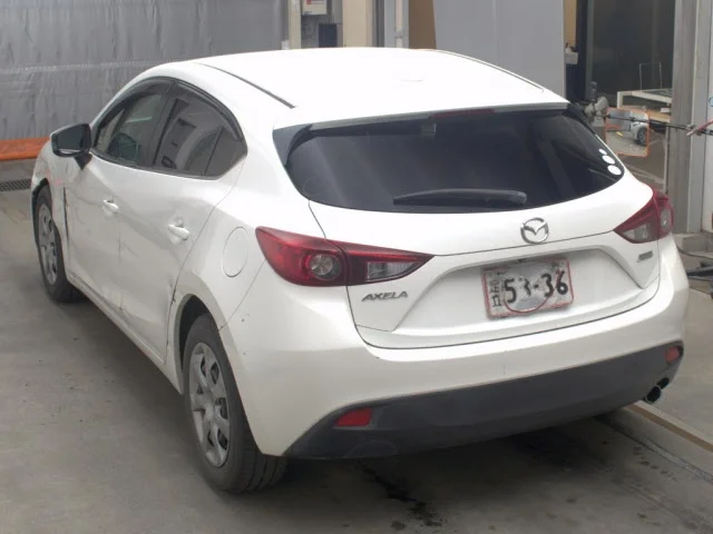 Mazda Axela  с аукциона в Японии