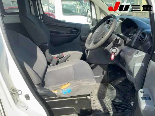Nissan NV200  с аукциона в Японии