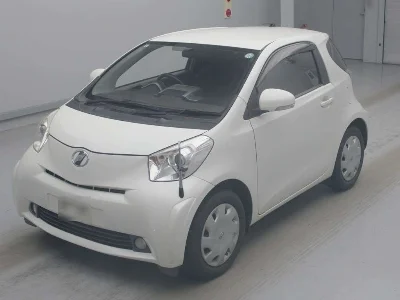 Toyota iQ