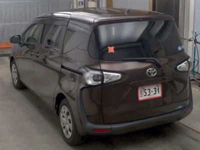Toyota Sienta