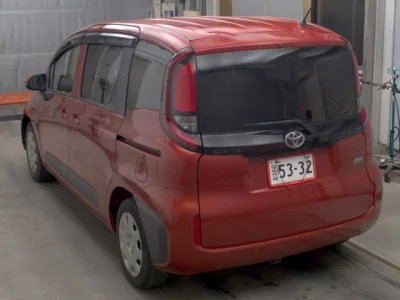 Toyota Sienta