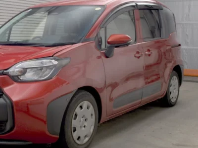 Toyota Sienta