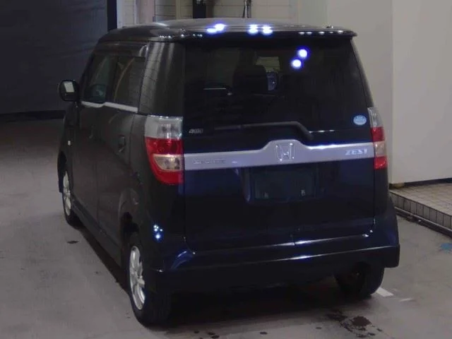 Honda Zest  с аукциона в Японии
