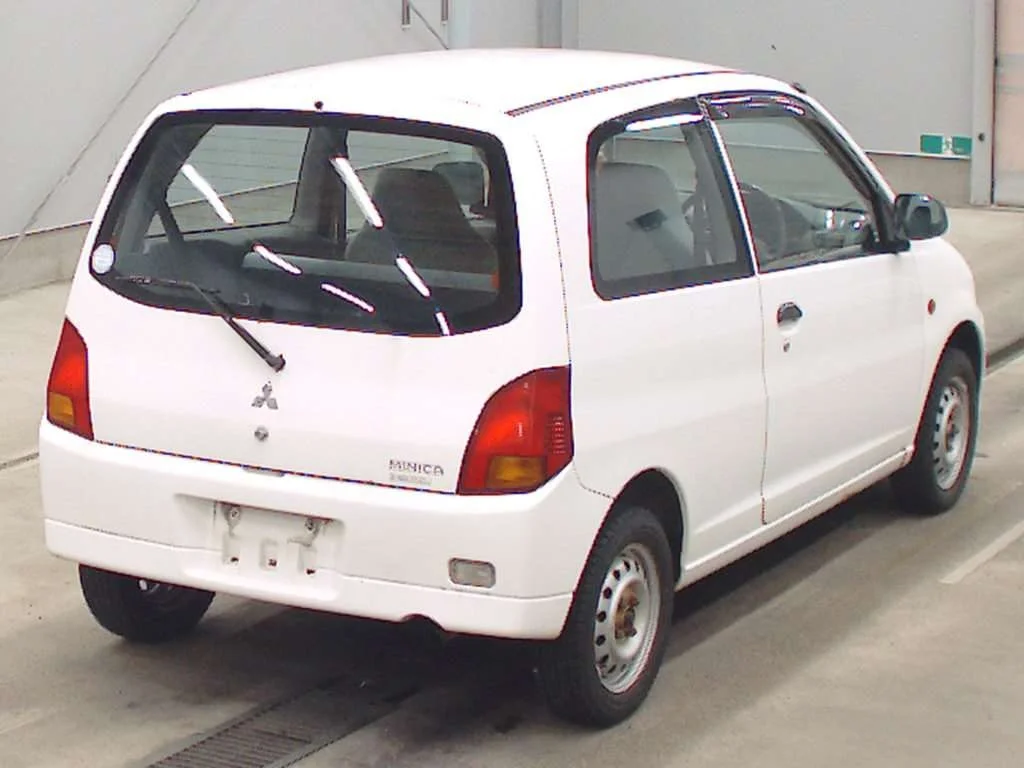 Mitsubishi Minica  с аукциона в Японии
