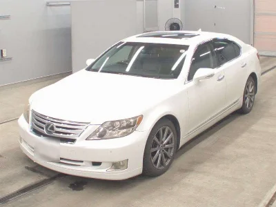 Lexus LS600h