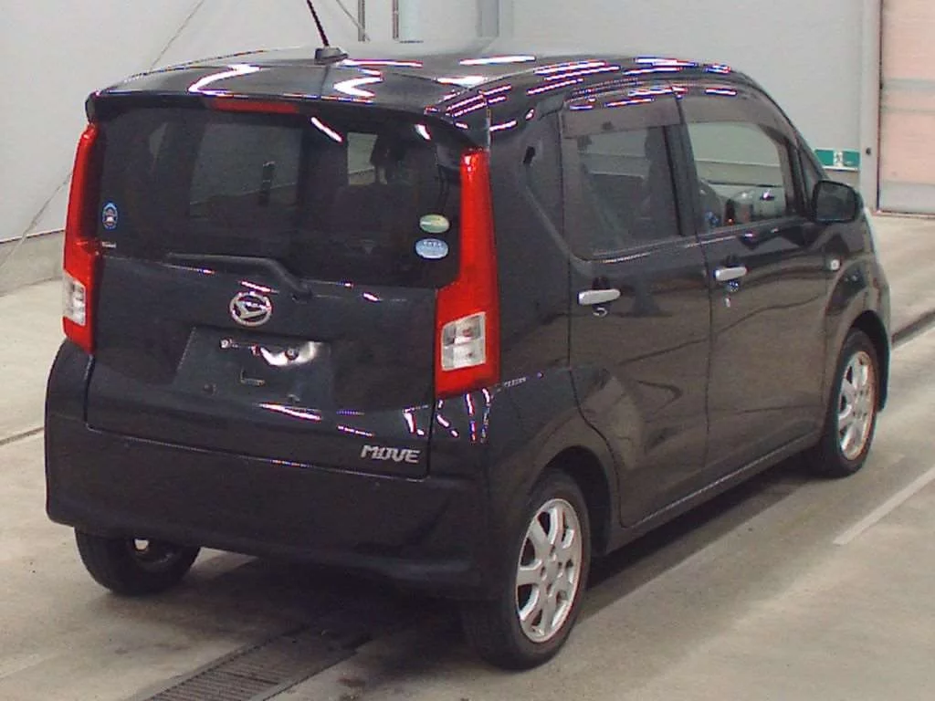 Daihatsu Move  с аукциона в Японии