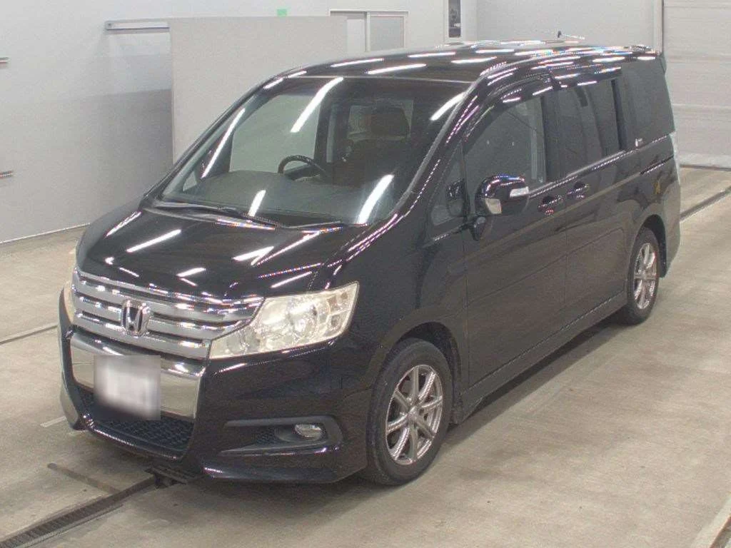 Honda Stepwgn  с аукциона в Японии