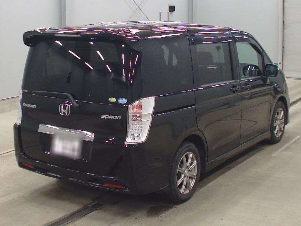 Honda Stepwgn  с аукциона в Японии