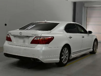 Lexus LS460L
