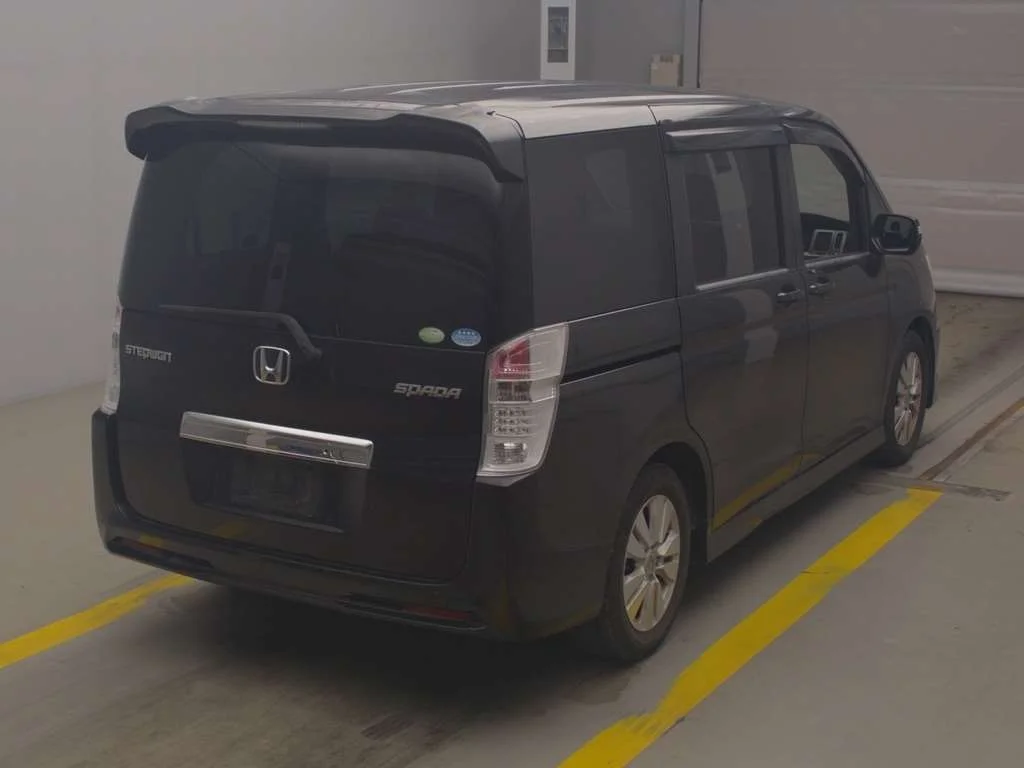 Honda Stepwgn  с аукциона в Японии
