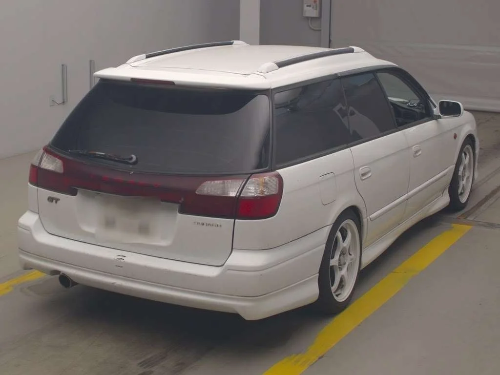 Subaru Legacy  с аукциона в Японии