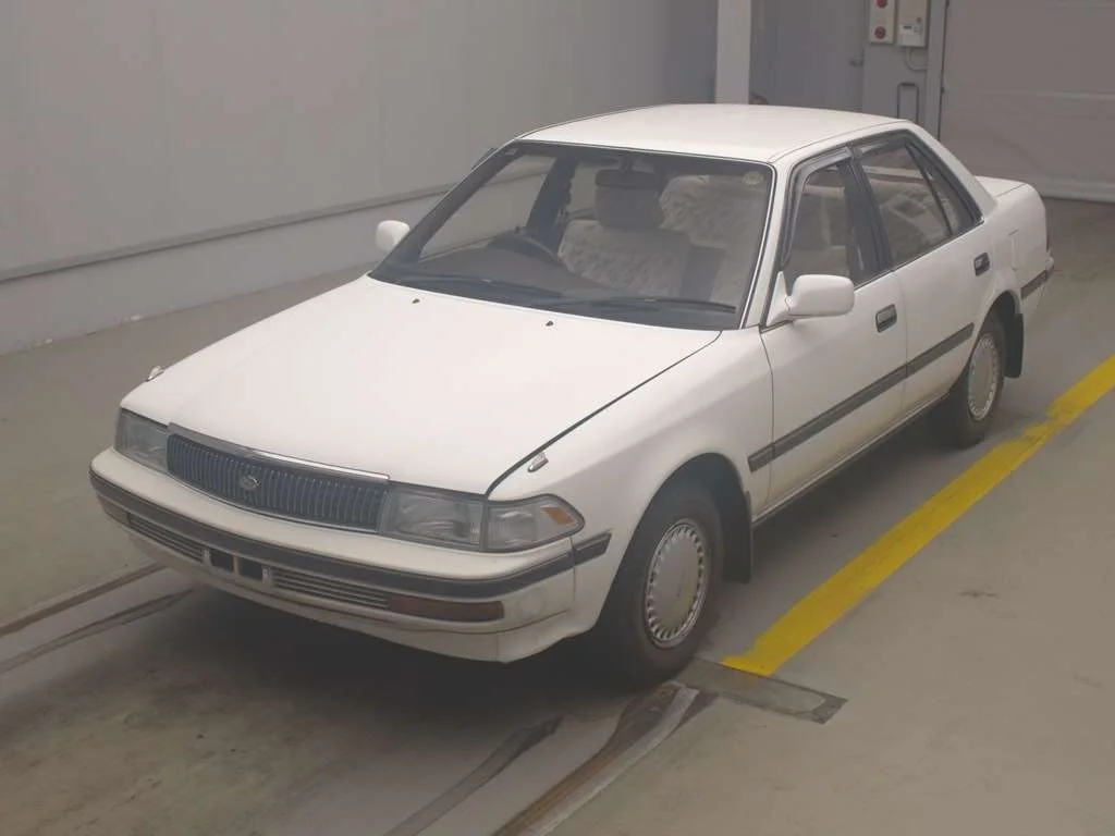 Toyota Corona  с аукциона в Японии