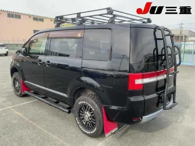 Mitsubishi DELICA D5