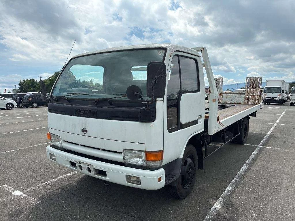 Nissan Atlas  с аукциона в Японии